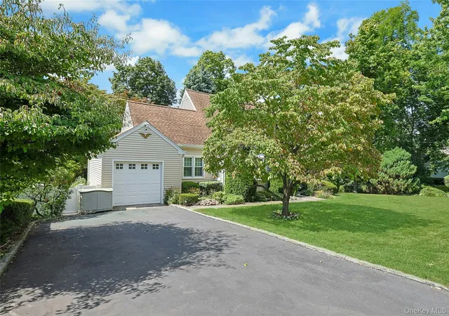 Photo 3 of Sale Pending at 355 Fort Washington Ave, Mount Pleasant, NY 10532 | MLS# 1047668 | Listing updated on 2026-09-29