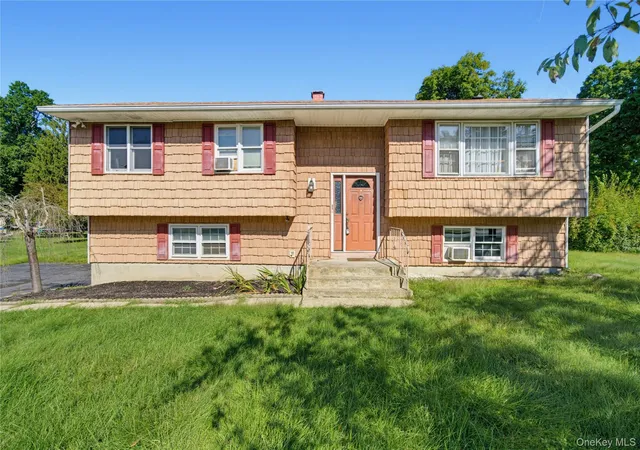 Photo 1 of Single family home for sale at 124 Barnes Rd, Blooming Grove, NY 10992 | MLS# 1047677 | Listing updated on 2026-10-05