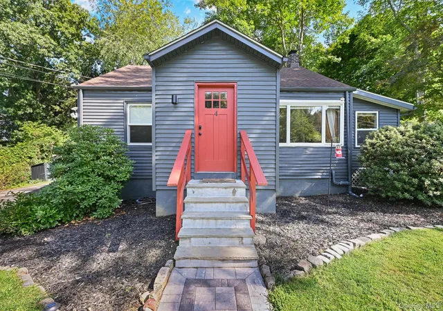 Single family home for sale at 4 Windsor Rd, Cortlandt, NY 10520 | MLS# 1047678