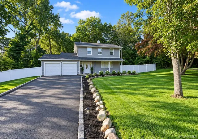 Photo 3 of Single family home for sale at 102 Patchogue Dr, Brookhaven, NY 11778 | MLS# 1047693 | Listing updated on 2026-10-04