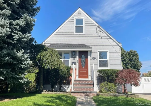 Single family home for sale at 11 Wood St, Hempstead, NY 11563 | MLS# 1047701