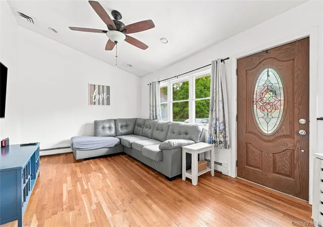 Photo 3 of Single family home for sale at 220 S Park Dr, Oyster Bay, NY 11762 | MLS# 1047703 | Listing updated on 2026-09-13