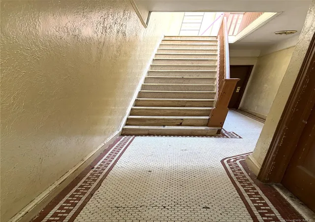Photo 2 of Multi family home for sale at 719 E 242nd Street, New York, NY 10470 | MLS# 1047740 | Listing updated on 2026-09-08