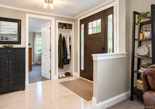 Photo 2 of Single family home for sale at 39 Harriet Ln, Huntington, NY 11743 | MLS# 1047758 | Listing updated on 2026-09-13