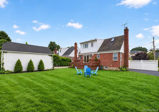 Photo 34 of Single family home for sale at 11 White St, Hempstead, NY 11580 | MLS# 1047761 | Listing updated on 2026-10-11