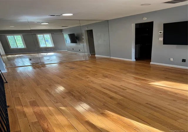 Photo 3 of Sale Pending at 18 Redwood Ct #18, Brookhaven, NY 11727 | MLS# 1047762 | Listing updated on 2026-09-25