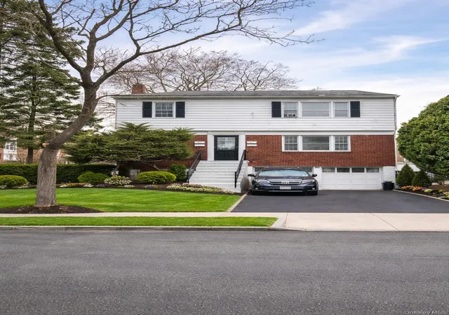Photo 1 of Multi family home for sale at 401 E 4th Street, Mount Vernon, NY 10553 | MLS# 1047782 | Listing updated on 2026-09-08