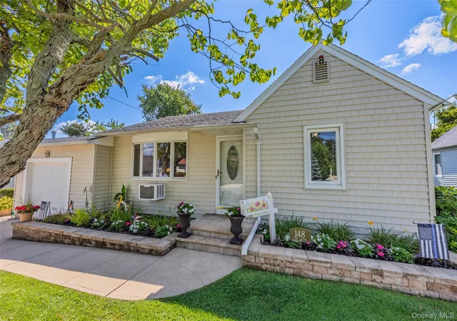 Photo 1 of Single family home for sale at 148 Birs Ave, Babylon, NY 11757 | MLS# 1047788 | Listing updated on 2026-10-04
