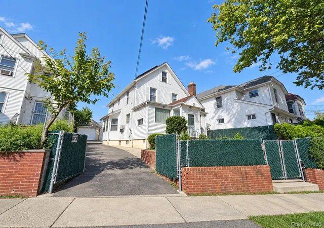 Photo 20 of Single family home for sale at 4510 156th Street, New York, NY 11355 | MLS# 1047808 | Listing updated on 2026-09-08