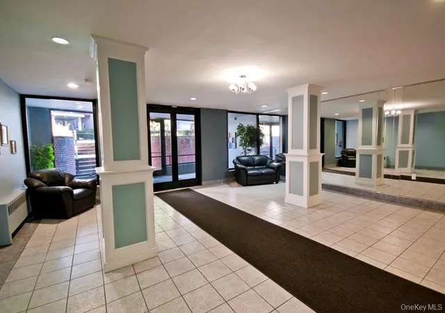 Photo 3 of Condo for sale at 30 E Hartsdale Ave #3E, Greenburgh, NY 10530 | MLS# 1047810 | Listing updated on 2026-10-03