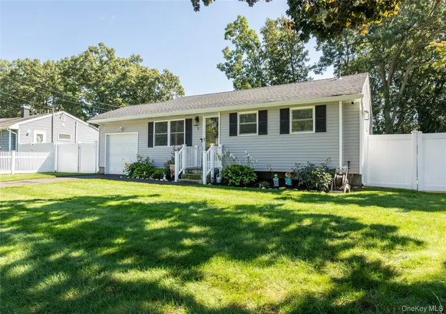 Photo 3 of Sale Pending at 5 Norwalk Ln, Brookhaven, NY 11784 | MLS# 1047811 | Listing updated on 2026-09-24