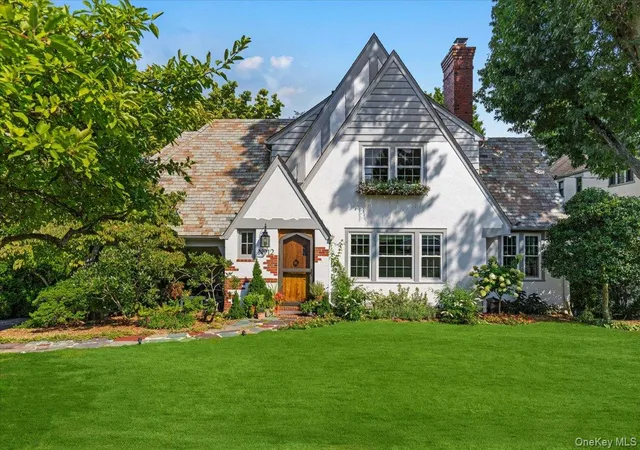 Photo 1 of Single family home for sale at 12 Idlewood Rd, White Plains, NY 10605 | MLS# 1047830 | Listing updated on 2026-09-13