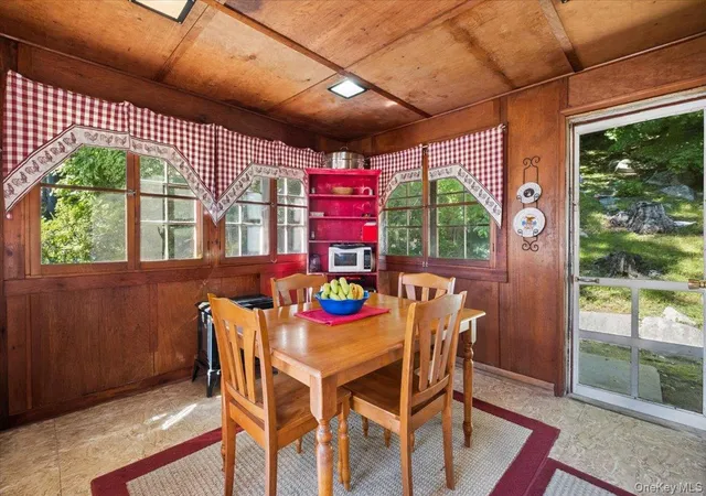 Photo 4 of Single family home for sale at 149 Tanglewylde Rd, Putnam Valley, NY 10537 | MLS# 1047835 | Listing updated on 2026-10-03