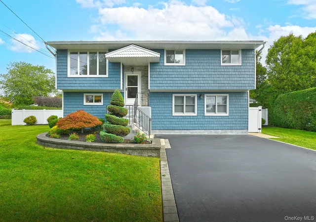 Photo 1 of Sale Pending at 35 Jensen Rd, Islip, NY 11706 | MLS# 1047846 | Listing updated on 2026-10-01