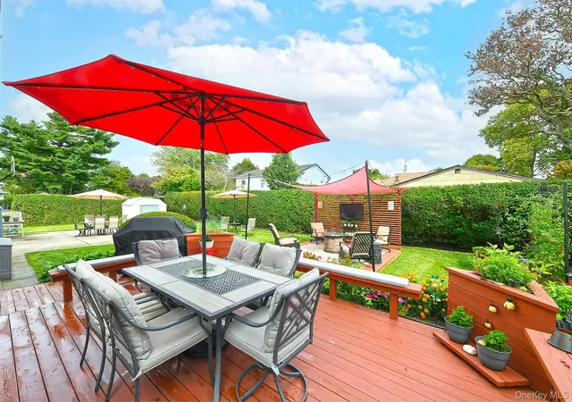 Photo 3 of Sale Pending at 35 Jensen Rd, Islip, NY 11706 | MLS# 1047846 | Listing updated on 2026-10-01