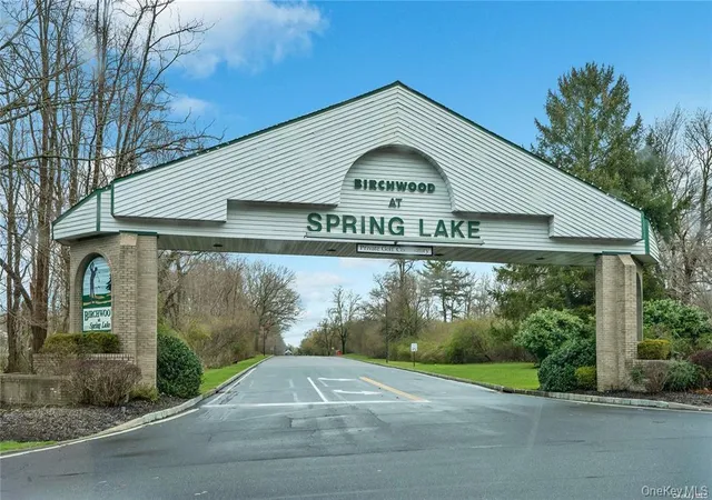 Photo 14 of Single family home for sale at 41 Madison Cir, Brookhaven, NY 11953 | MLS# 1047852 | Listing updated on 2026-10-13