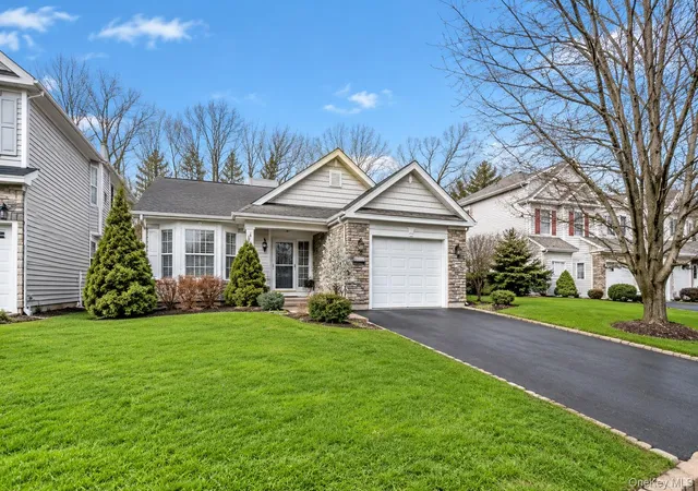 Photo 1 of Single family home for sale at 41 Madison Cir, Brookhaven, NY 11953 | MLS# 1047852 | Listing updated on 2026-10-09
