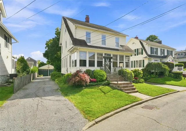 Photo 1 of Single family home for sale at 60 Cormack Ct, Babylon, NY 11702 | MLS# 1047853 | Listing updated on 2026-09-25