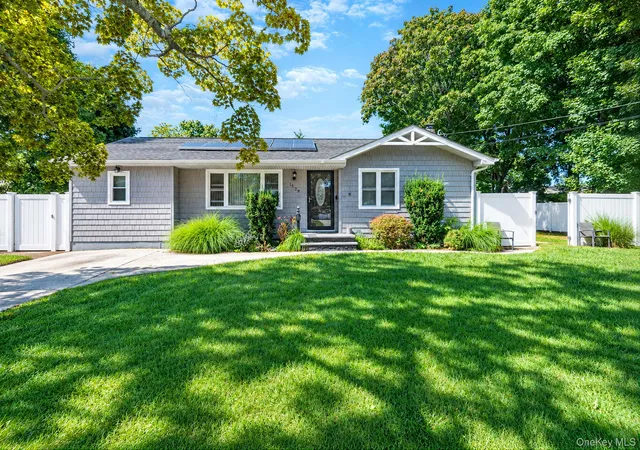 Photo 1 of Single family home for sale at 1528 Baldwin Blvd, Islip, NY 11706 | MLS# 1047860 | Listing updated on 2026-10-01