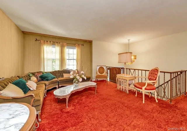 Photo 2 of Single family home for sale at 22 Valley Ln W, Valley Stream, NY 11581 | MLS# 1047871 | Listing updated on 2026-10-08
