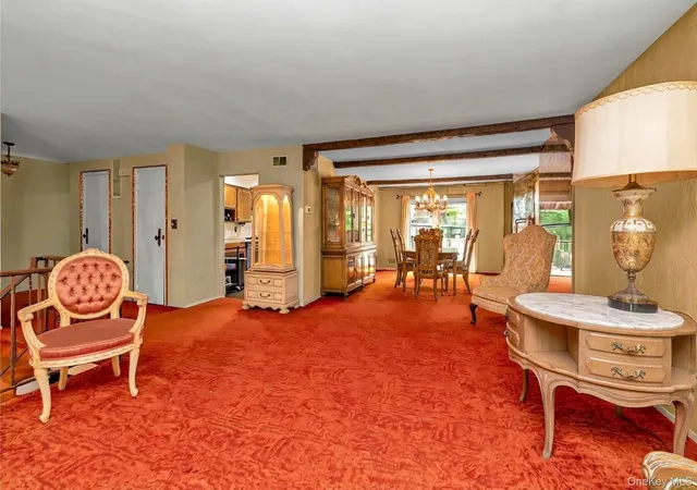 Photo 4 of Single family home for sale at 22 Valley Ln W, Valley Stream, NY 11581 | MLS# 1047871 | Listing updated on 2026-10-08