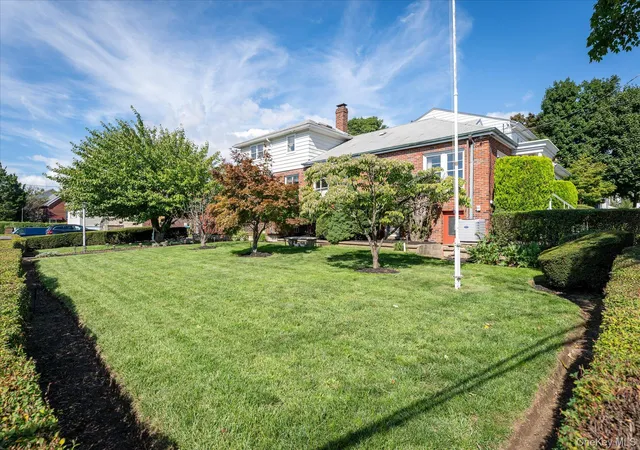 Photo 2 of Sale Pending at 321 Hayward St, Yonkers, NY 10704 | MLS# 1047876 | Listing updated on 2026-09-24