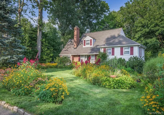Photo 1 of Single family home for sale at 27 Anpell Dr, Eastchester, NY 10583 | MLS# 1047895 | Listing updated on 2026-10-04