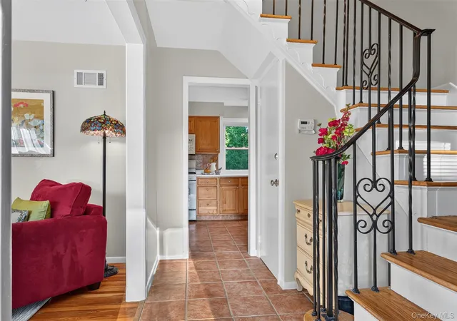 Photo 2 of Single family home for sale at 27 Anpell Dr, Eastchester, NY 10583 | MLS# 1047895 | Listing updated on 2026-10-04