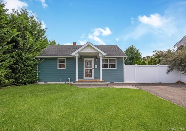 Photo 2 of Sale Pending at 28 Academy Ln, Islip, NY 11769 | MLS# 1047899 | Listing updated on 2026-09-23