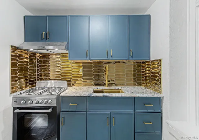 Photo 3 of House for sale at 270 Bronxville Rd #B3, Yonkers, NY 10708 | MLS# 1047905 | Listing updated on 2026-09-12