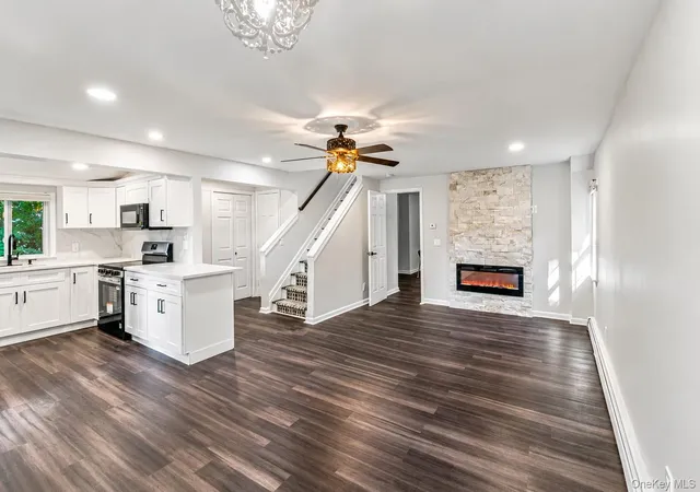 Photo 3 of Single family home for sale at 155 Moriches Ave, Brookhaven, NY 11950 | MLS# 1047912 | Listing updated on 2026-10-05