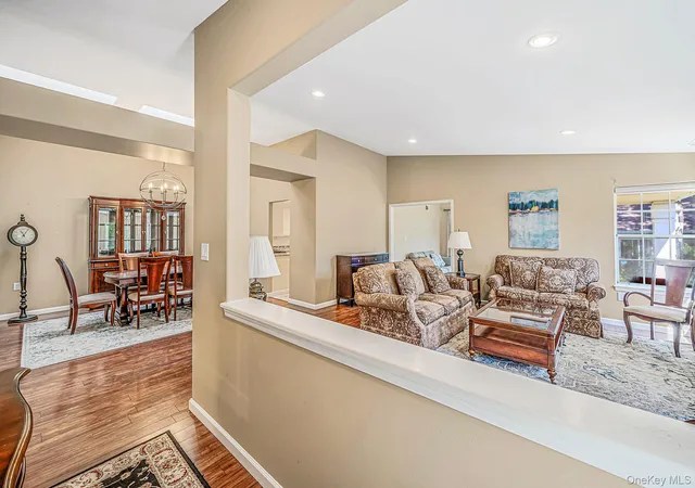 Photo 3 of Condo for sale at 20 Wainscott Ct, Brookhaven, NY 11961 | MLS# 1047923 | Listing updated on 2026-10-04
