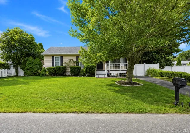 Photo 3 of Sale Pending at 13 Adobe Dr, Brookhaven, NY 11967 | MLS# 1047931 | Listing updated on 2026-09-26