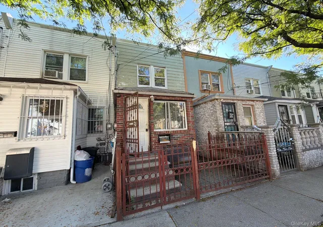Photo 2 of Sale Pending at 118 19 152nd Street, New York, NY 11434 | MLS# 1047964 | Listing updated on 2026-09-30