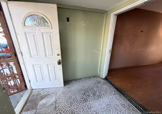 Photo 3 of Sale Pending at 118 19 152nd Street, New York, NY 11434 | MLS# 1047964 | Listing updated on 2026-09-30