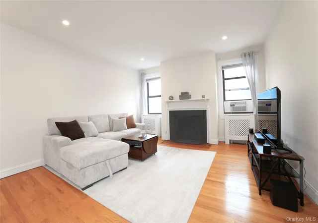 Photo 1 of Condo for sale at 68 E Hartsdale Ave #5E, Greenburgh, NY 10530 | MLS# 1047970 | Listing updated on 2026-09-29