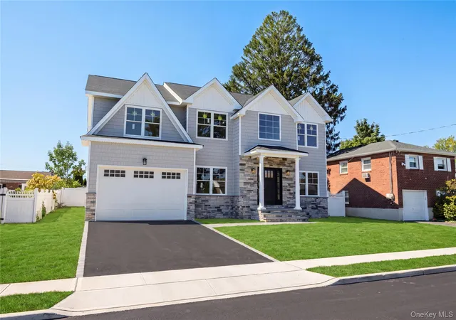Photo 2 of Single family home for sale at 366 Broadway, Oyster Bay, NY 11762 | MLS# 1047977 | Listing updated on 2026-10-09
