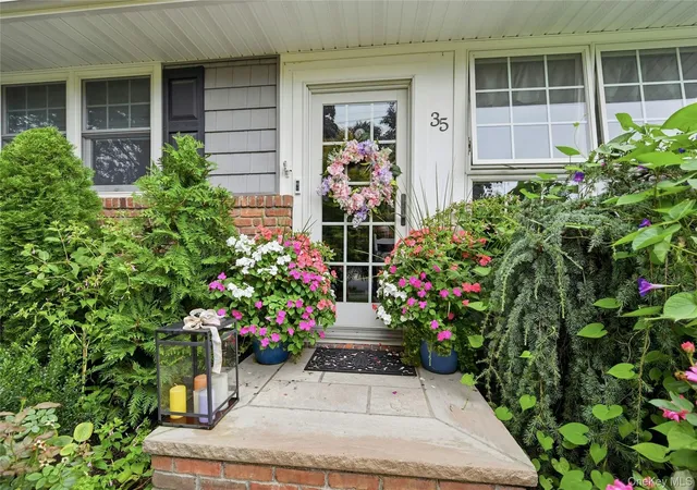 Photo 2 of Single family home for sale at 35 Reid Ave, Hempstead, NY 11570 | MLS# 1047987 | Listing updated on 2026-09-13
