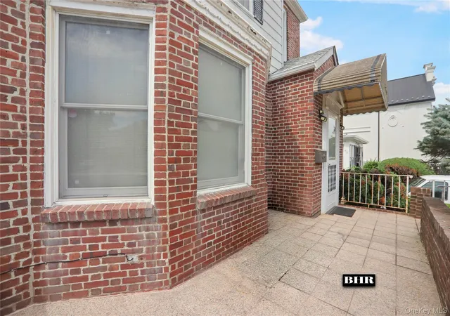 Photo 2 of Single family home for sale at 272 Exeter St, New York, NY 11235 | MLS# 1047990 | Listing updated on 2026-09-13