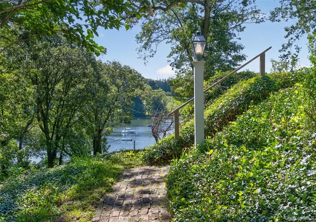 Photo 3 of Sale Pending at 10 Holden Ln, Oyster Bay, NY 11709 | MLS# 1048006 | Listing updated on 2026-10-12