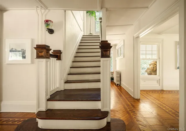 Photo 3 of Single family home for sale at 1200 Indian Neck Ln, Southold, NY 11958 | MLS# 1048014 | Listing updated on 2026-10-06