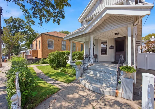 Photo 3 of Single family home for sale at 93 27 92nd Avenue, New York, NY 11421 | MLS# 1048019 | Listing updated on 2026-10-08