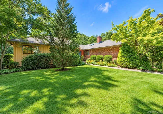 Photo 1 of Single family home for sale at 39 Daly Ct, Riverhead, NY 11901 | MLS# 1048021 | Listing updated on 2026-10-01