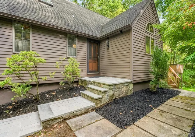 Photo 2 of Single family home for sale at 2381 Route 301, Carmel, NY 10512 | MLS# 1048045 | Listing updated on 2026-10-05