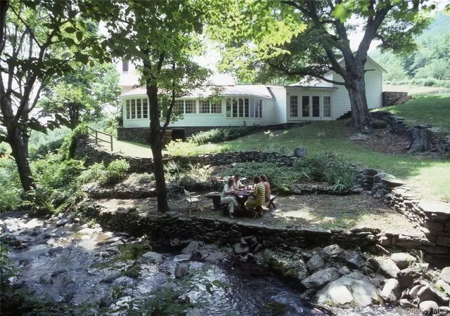 Photo 3 of Single family home for sale at 190 Lewis Holw Rd, Woodstock, NY 12498 | MLS# 1048053 | Listing updated on 2026-09-16