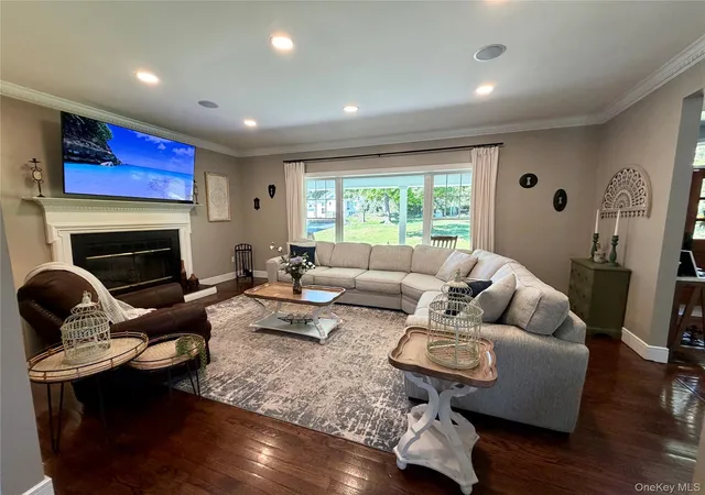 Photo 3 of Single family home for sale at 101 Beverly Rd, Chester Town, NY 10918 | MLS# 1048079 | Listing updated on 2026-09-09