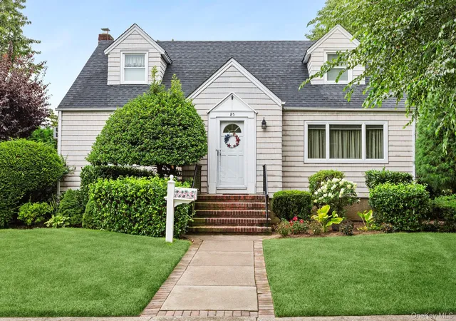 Photo 1 of Single family home for sale at 85 Woodlawn Ave, Hempstead, NY 11581 | MLS# 1048089 | Listing updated on 2026-09-14