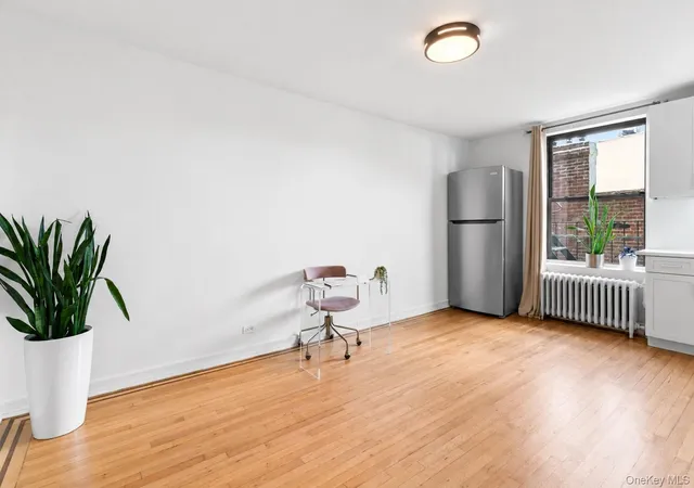 Photo 2 of Condo for sale at 300 8th Avenue #4N, New York, NY 11215 | MLS# 1048107 | Listing updated on 2026-10-05