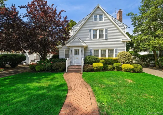 Photo 1 of Sale Pending at 38 Fern St, Hempstead, NY 11001 | MLS# 1048148 | Listing updated on 2026-10-08
