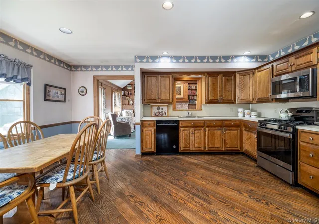 Photo 3 of Sale Pending at 38 Fern St, Hempstead, NY 11001 | MLS# 1048148 | Listing updated on 2026-10-08